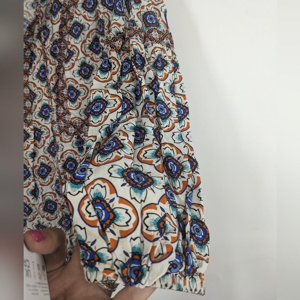 DR2 Split Neck Long Sleeve Top - Picture 7 of 10